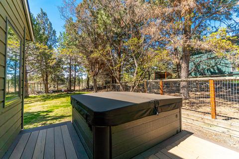 22033 Stormy Ln, Bend, OR 97701 photo 13