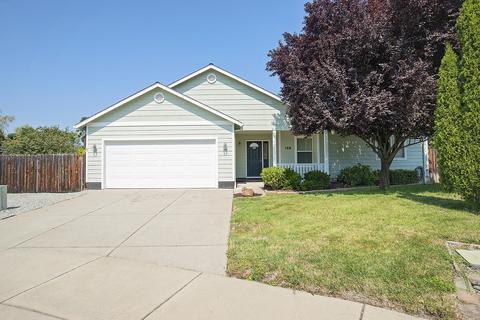 159 Noel Cir, Central Point, OR 97502 photo 1