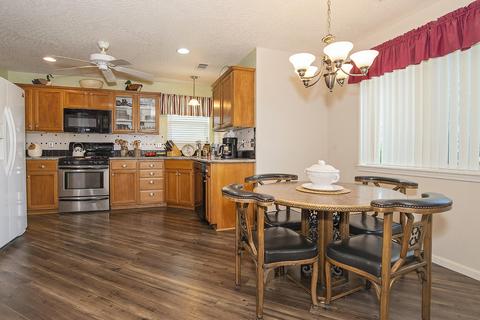 159 Noel Cir, Central Point, OR 97502 photo 4