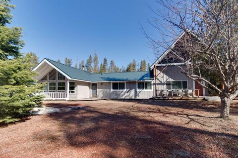 1751 Yoke Rd, La Pine, OR 97739 photo 2