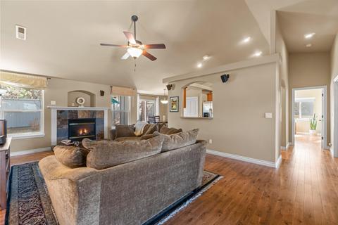 60890 Garrison Dr, Bend, OR 97702 photo 5