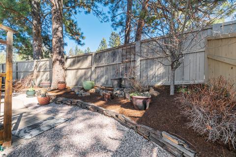 60890 Garrison Dr, Bend, OR 97702 photo 22