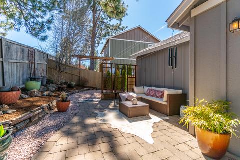 60890 Garrison Dr, Bend, OR 97702 photo 23