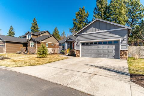 60890 Garrison Dr, Bend, OR 97702 photo 3