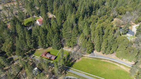 178 Combs Dr, Merlin, OR 97532 photo 2