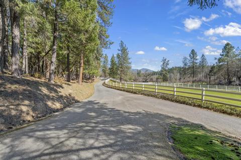 178 Combs Dr, Merlin, OR 97532 photo 59