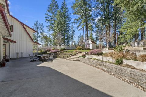 178 Combs Dr, Merlin, OR 97532 photo 12