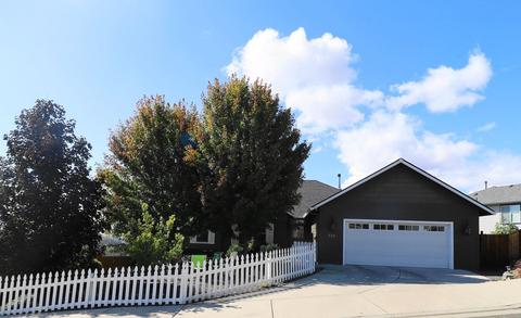 355 Avalon Ter, Eagle Point, OR 97524 photo 1
