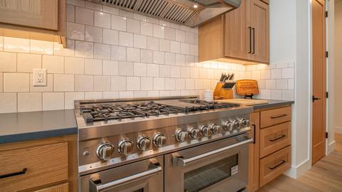 56406 Fireglass Loop, Bend, OR 97707 photo 11