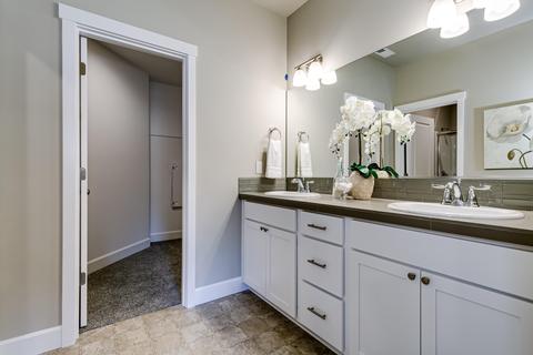 369 NW Double Eagle Ave, Madras, OR 97741 photo 11