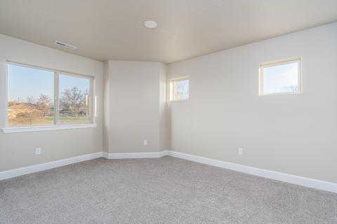 369 NW Double Eagle Ave, Madras, OR 97741 photo 18