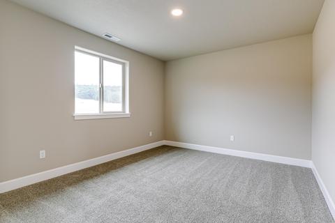 369 NW Double Eagle Ave, Madras, OR 97741 photo 16