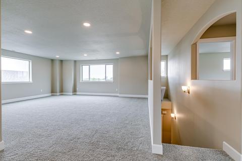 369 NW Double Eagle Ave, Madras, OR 97741 photo 14