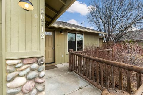 20518 Prospector Loop, Bend, OR 97702 photo 3