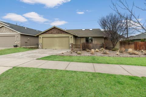 20518 Prospector Loop, Bend, OR 97702 photo 2