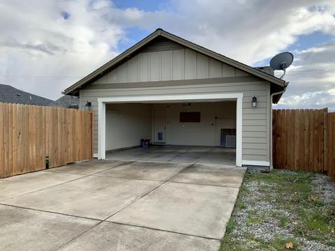 575 Barton Rd, Eagle Point, OR 97524 photo 25