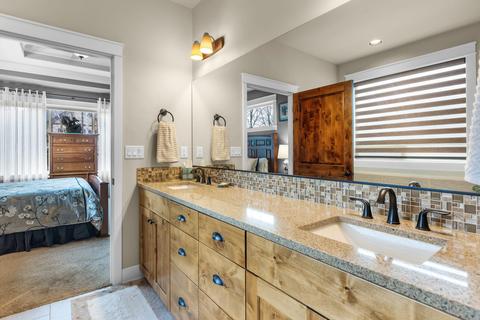 613 NW Powell Butte Loop, Bend, OR 97703 photo 11