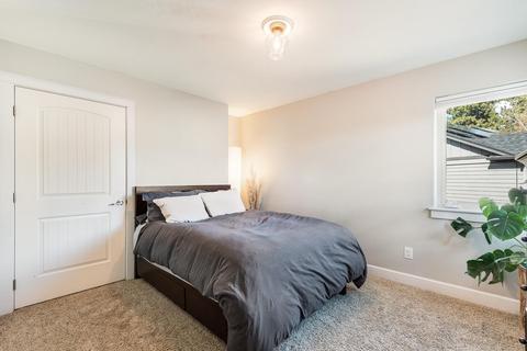 63293 NW Newhall Pl, Bend, OR 97703 photo 20