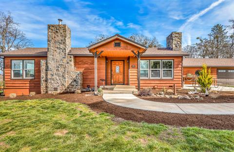 13615 Agate Rd, Eagle Point, OR 97524 photo 6