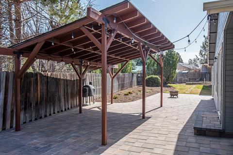 61240 Victory Loop, Bend, OR 97702 photo 24