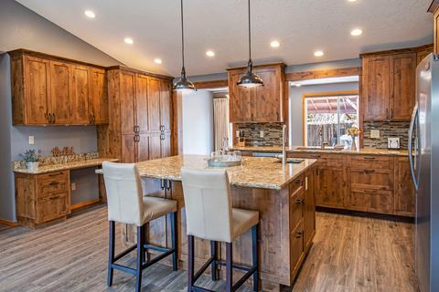 61240 Victory Loop, Bend, OR 97702 photo 4