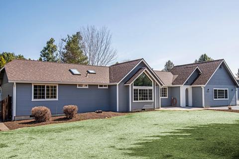 61240 Victory Loop, Bend, OR 97702 photo 1
