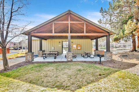 61173 Dayspring Dr, Bend, OR 97702 photo 14