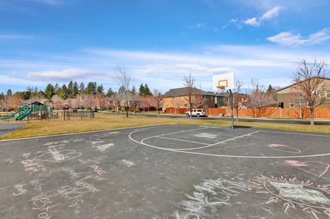 61173 Dayspring Dr, Bend, OR 97702 photo 11