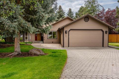 3307 NE Stonebrook Loop, Bend, OR 97701 photo 1