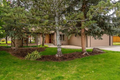 3307 NE Stonebrook Loop, Bend, OR 97701 photo 2