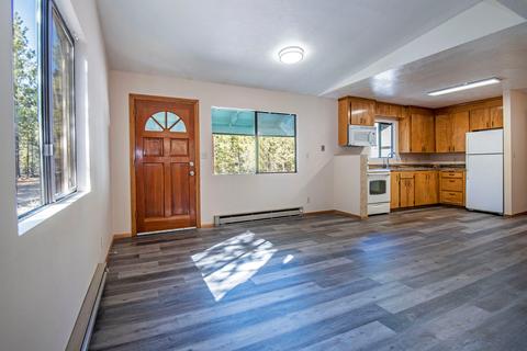 16095 Alpine Dr, La Pine, OR 97739 photo 3