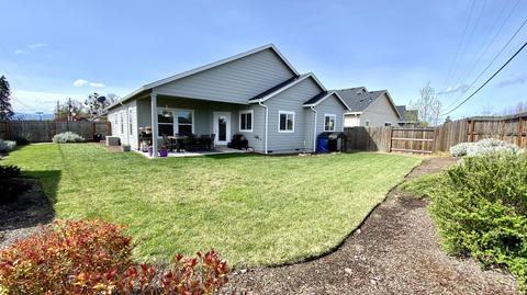 102 Greenview Dr, Eagle Point, OR 97524 photo 15