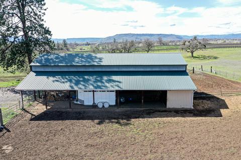 890 Nick Young Rd, Eagle Point, OR 97524 photo 22