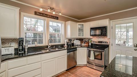 890 Nick Young Rd, Eagle Point, OR 97524 photo 7