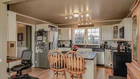 890 Nick Young Rd, Eagle Point, OR 97524 photo 8