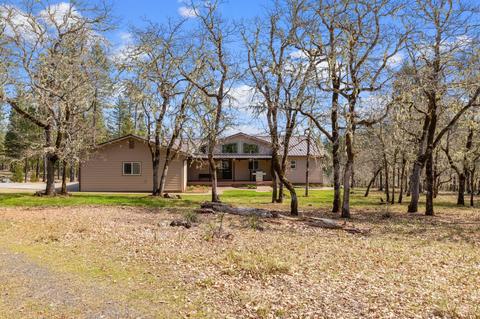 6250 W Side Rd, Cave Junction, OR 97523 photo 32