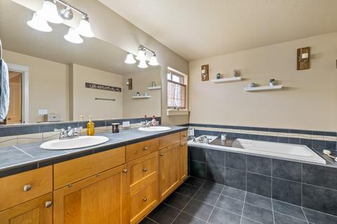 20526 Jacklight Ln, Bend, OR 97702 photo 25