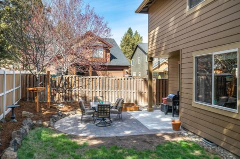20526 Jacklight Ln, Bend, OR 97702 photo 32