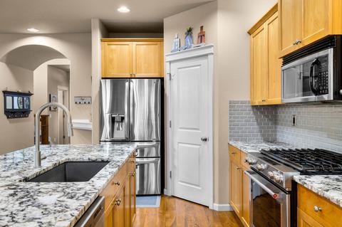 20526 Jacklight Ln, Bend, OR 97702 photo 13