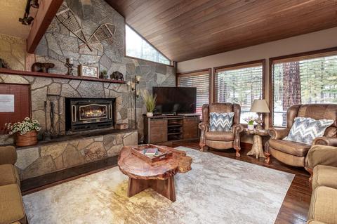 18087 E Butte Ln, Sunriver, OR 97707 photo 1