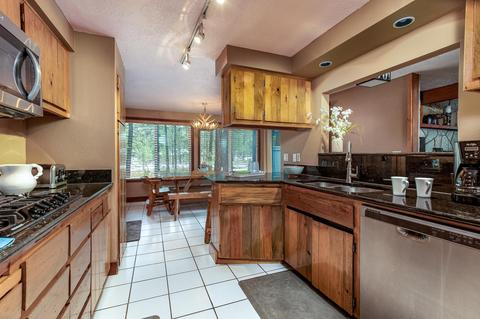 18087 E Butte Ln, Sunriver, OR 97707 photo 8