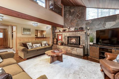 18087 E Butte Ln, Sunriver, OR 97707 photo 2