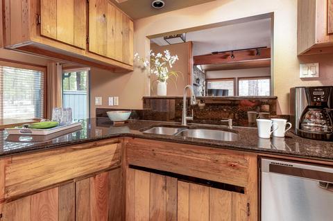 18087 E Butte Ln, Sunriver, OR 97707 photo 10