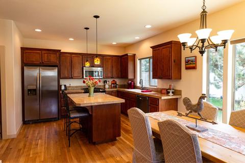 61759 Bridgecliff Dr, Bend, OR 97702 photo 10