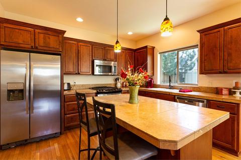 61759 Bridgecliff Dr, Bend, OR 97702 photo 11