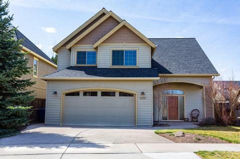 61759 Bridgecliff Dr, Bend, OR 97702 photo 2