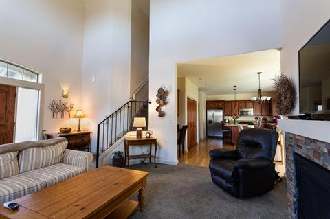 61759 Bridgecliff Dr, Bend, OR 97702 photo 8