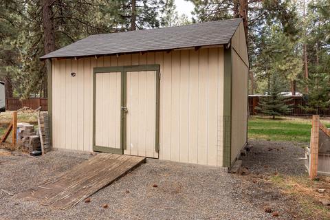 19459 Apache Rd, Bend, OR 97702 photo 11