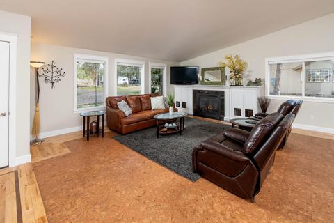 19459 Apache Rd, Bend, OR 97702 photo 12