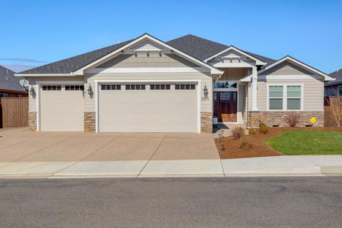 1025 Pumpkin Rdg, Eagle Point, OR 97524 photo 1